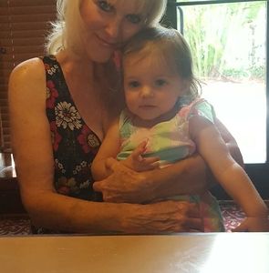 Meet your Posher, Sharon